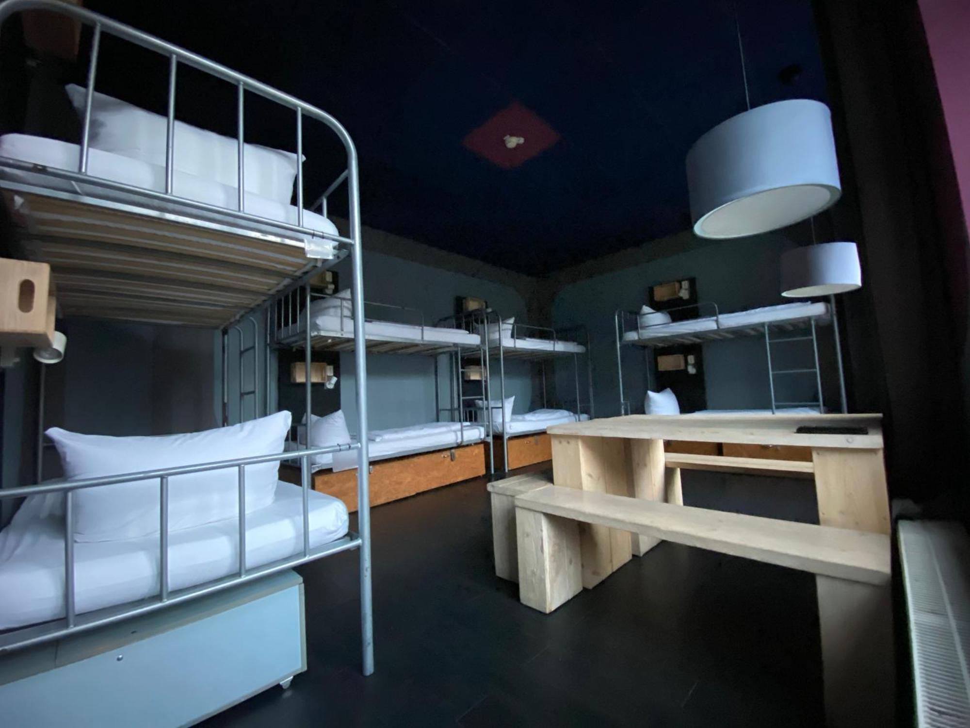 Singer109 Hostel, & Hostel